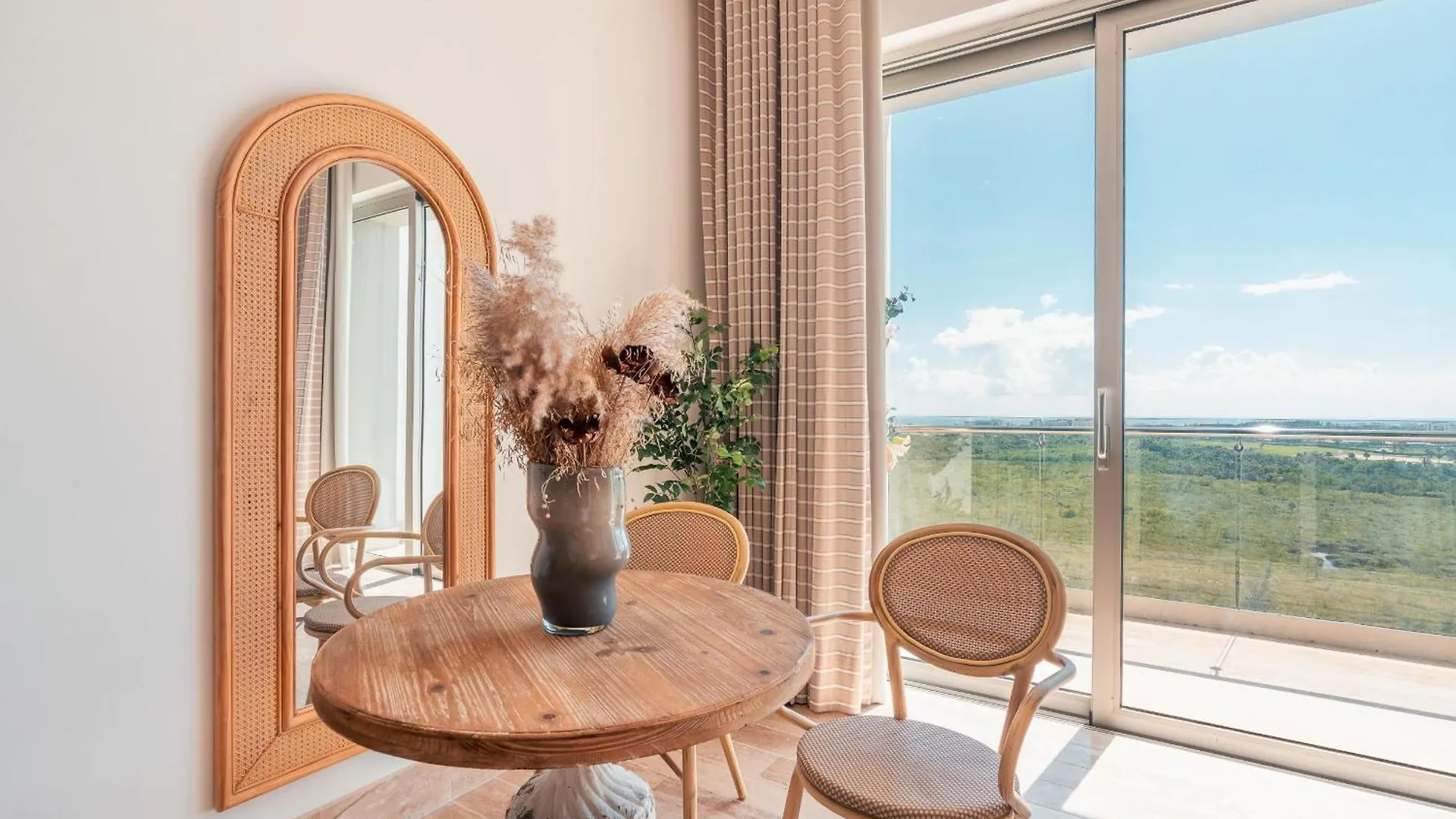 Charming 3Br Apt With Amazing View In Cap Cana 푼타 카나 0*,